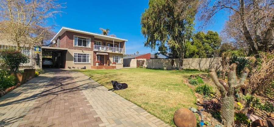 3 Bedroom Property for Sale in Meerhof North West